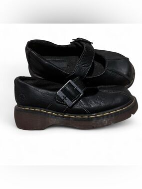 Vintage Dr. Martens Daisy Embossed Black Leather Mary Jane Shoes Women’s Size 7